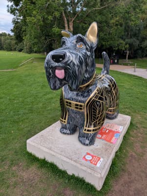 Dougie the Deco Doggie